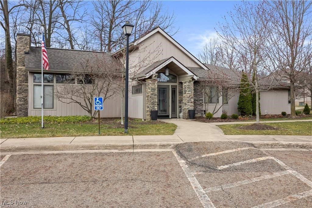 Enclave/Rosemont Rdg Condo Own - Residential