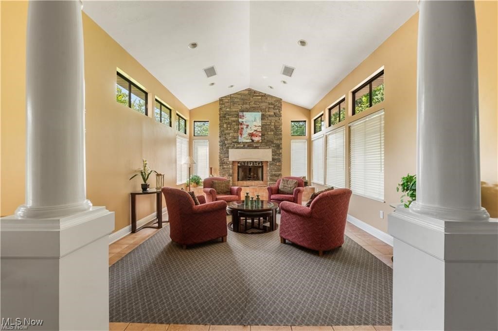 Enclave/Rosemont Rdg Condo Own - Residential