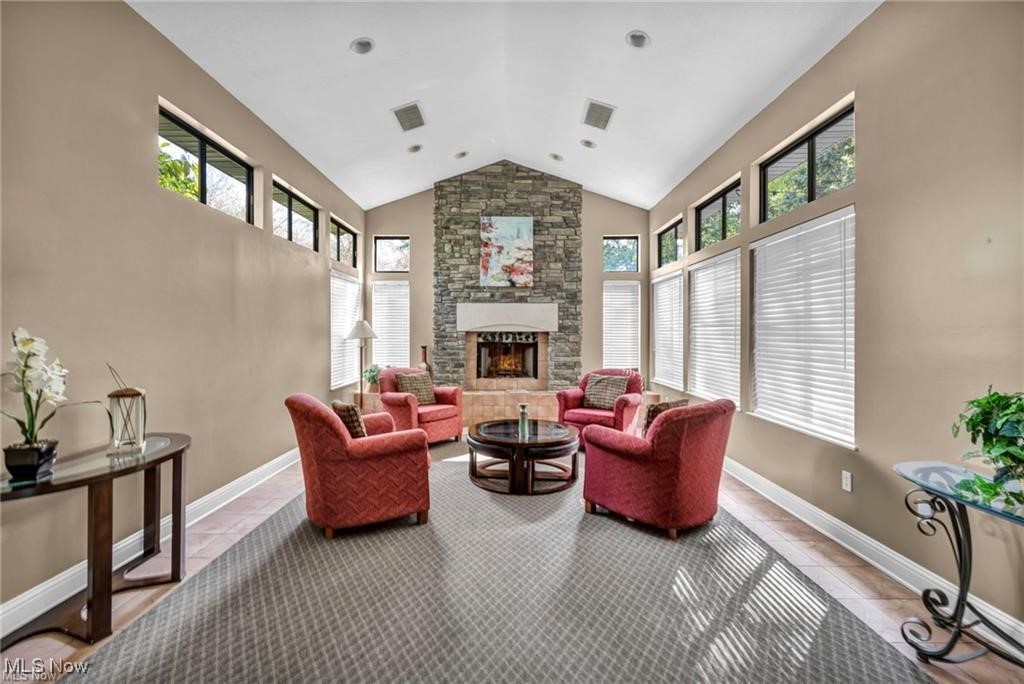 Enclave/Rosemont Rdg Condo Own - Residential