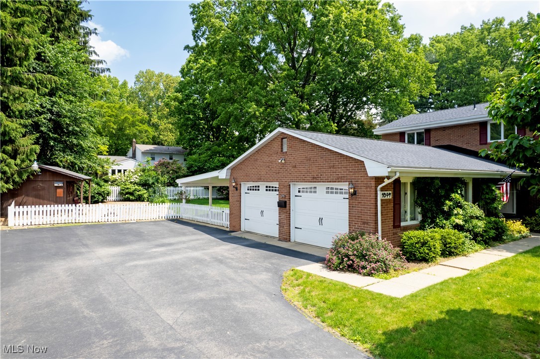 Wooster, Ohio 44691, United States, 4 Bedrooms Bedrooms, ,3 BathroomsBathrooms,Residential,Active,114102