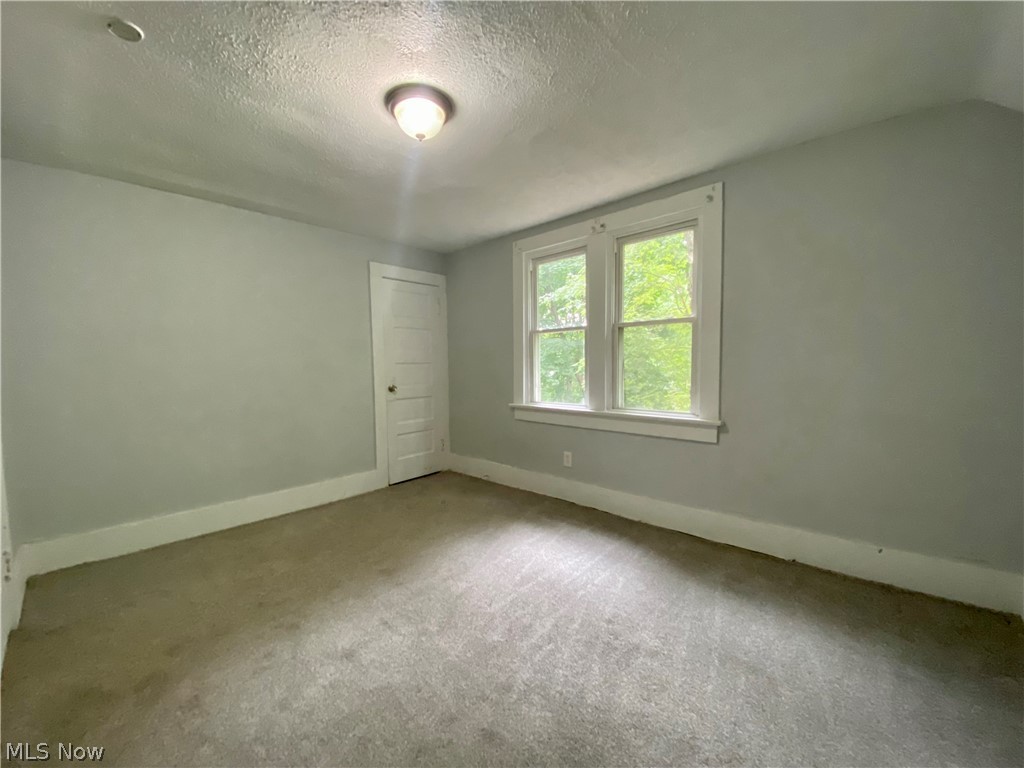 Voris - Residential Lease