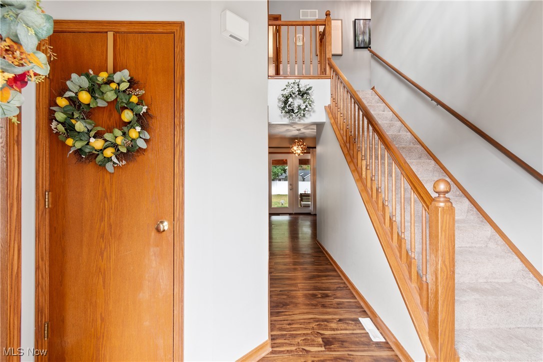 Williamsburg Village Estates - Residential