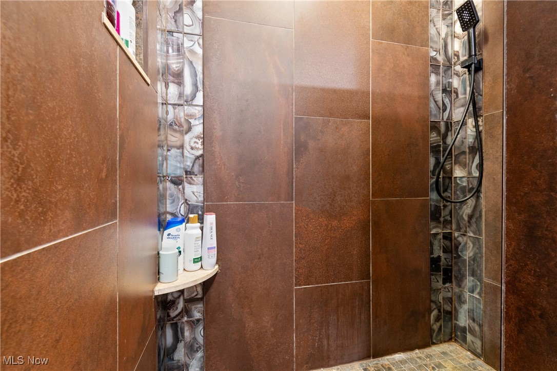 Williamsburg Village Estates - Residential