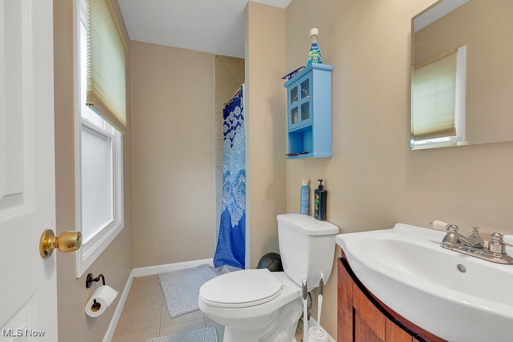 8319 Lorraine Drive, Strongsville, Ohio image 16