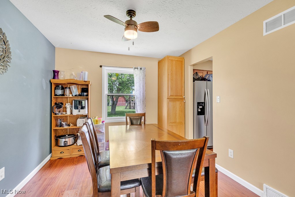 8319 Lorraine Drive, Strongsville, Ohio image 6