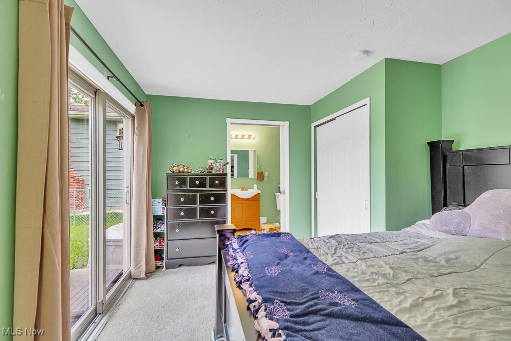 8319 Lorraine Drive, Strongsville, Ohio image 12