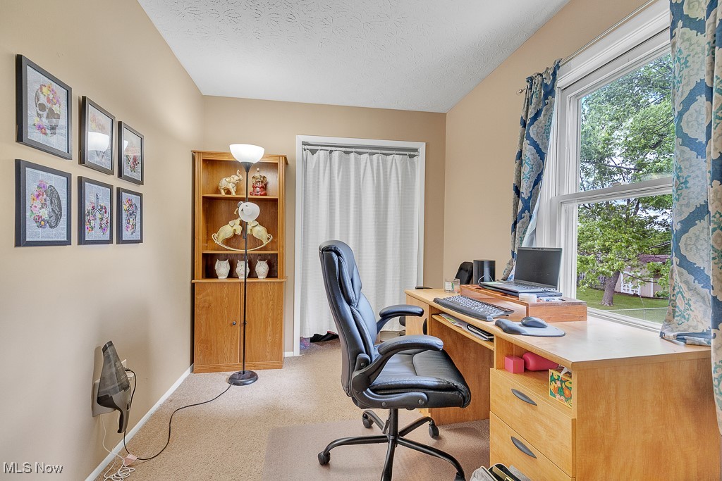 8319 Lorraine Drive, Strongsville, Ohio image 19