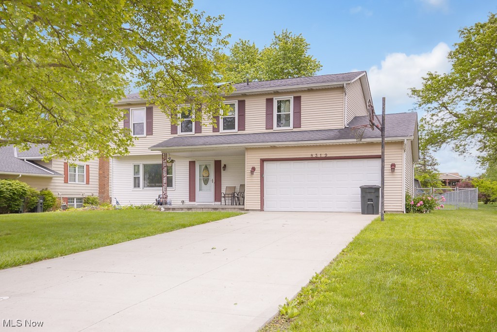 8319 Lorraine Drive, Strongsville, Ohio image 1