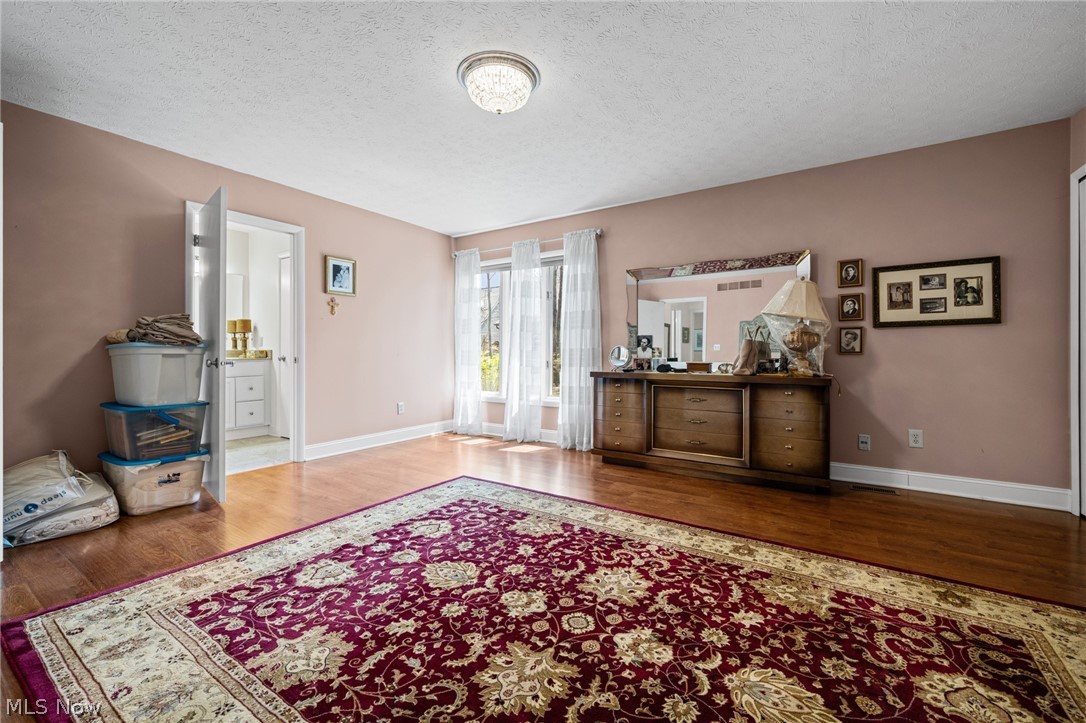 Windward Hills Condo - Residential