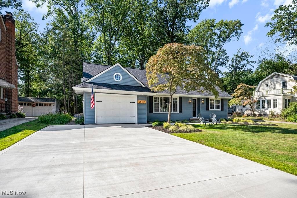 Bay Village, Ohio 44140, United States, 4 Bedrooms Bedrooms, ,3 BathroomsBathrooms,Residential,Pending,203858