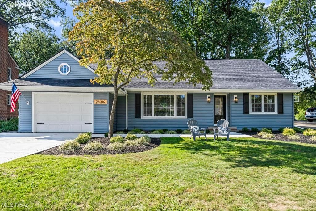 Bay Village, Ohio 44140, United States, 4 Bedrooms Bedrooms, ,3 BathroomsBathrooms,Residential,Pending,203858