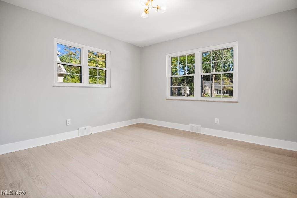 Bay Village, Ohio 44140, United States, 4 Bedrooms Bedrooms, ,3 BathroomsBathrooms,Residential,Pending,203858