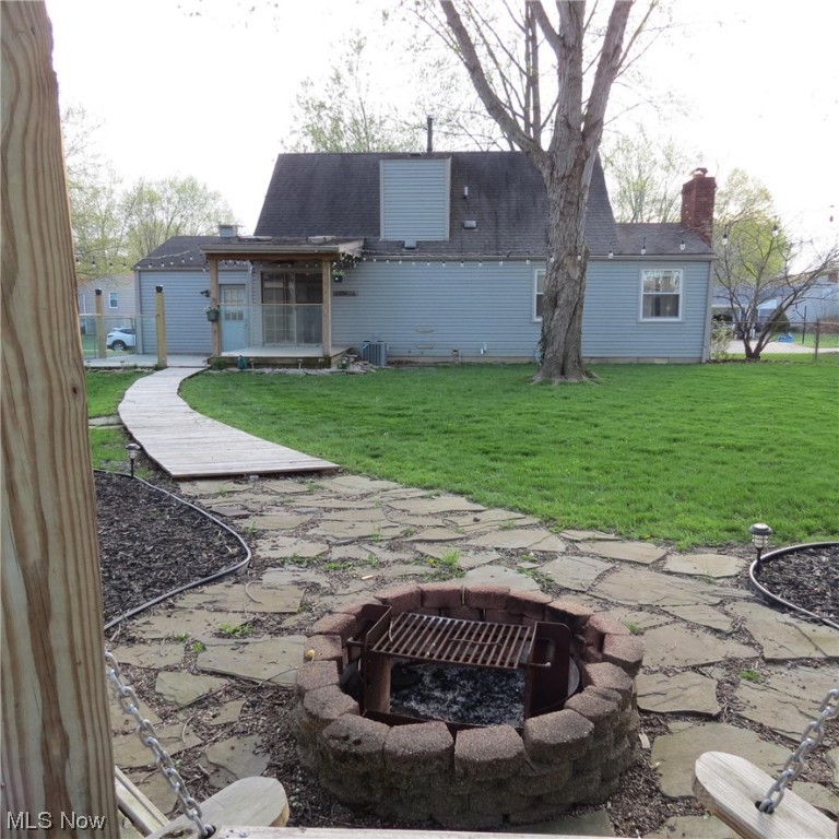 Country Lane Manor - Residential