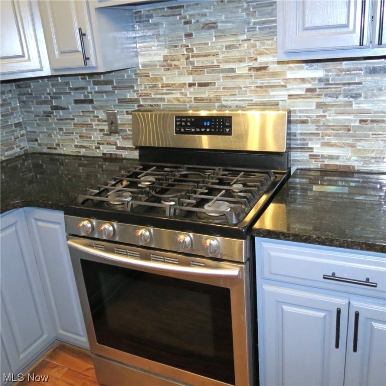 Country Lane Manor - Residential