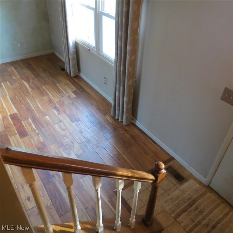 Country Lane Manor - Residential