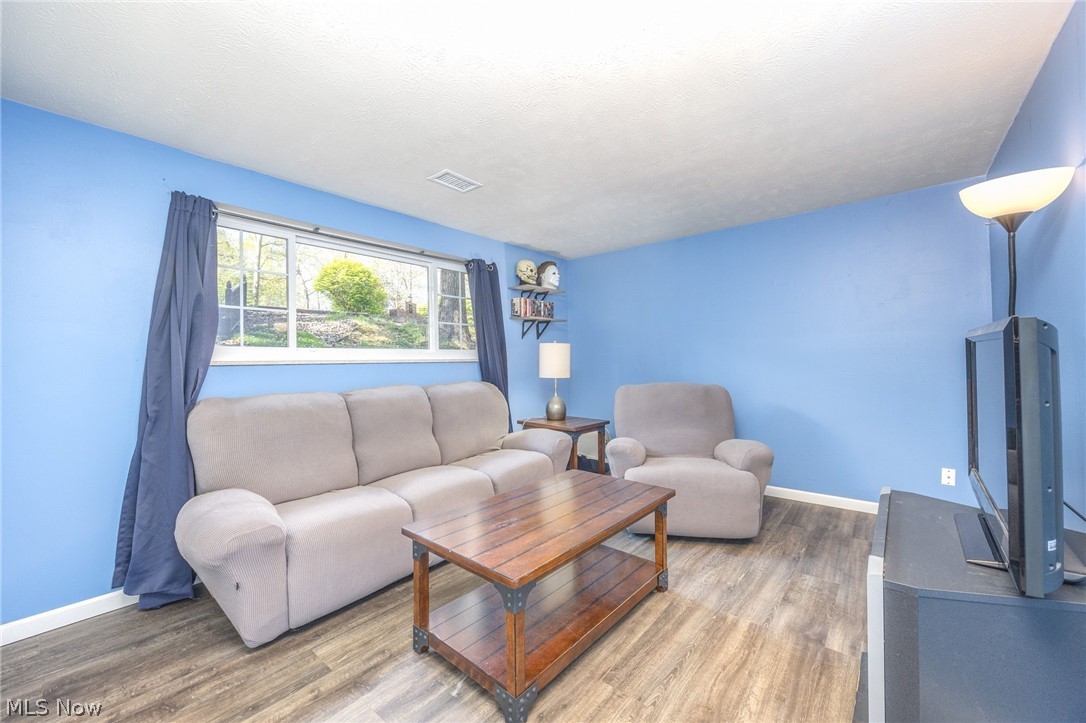 W Oakwood Estate - Residential