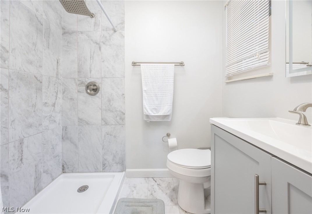 W Oakwood Estate - Residential