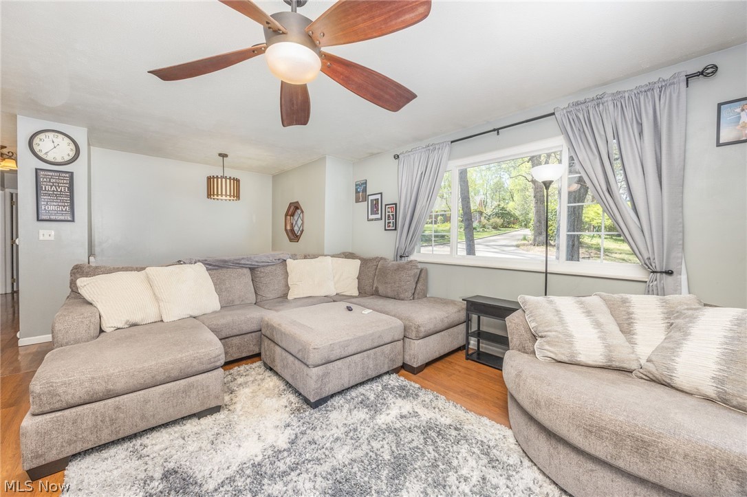 W Oakwood Estate - Residential