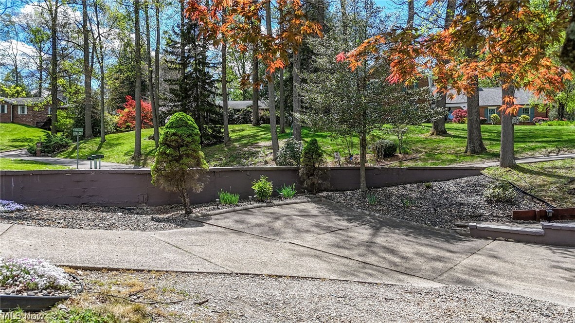 W Oakwood Estate - Residential