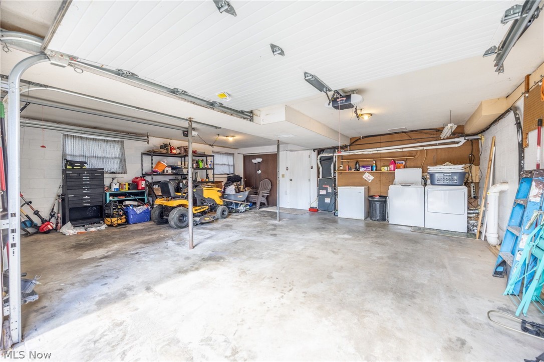 W Oakwood Estate - Residential