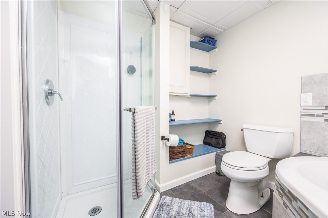 W Oakwood Estate - Residential