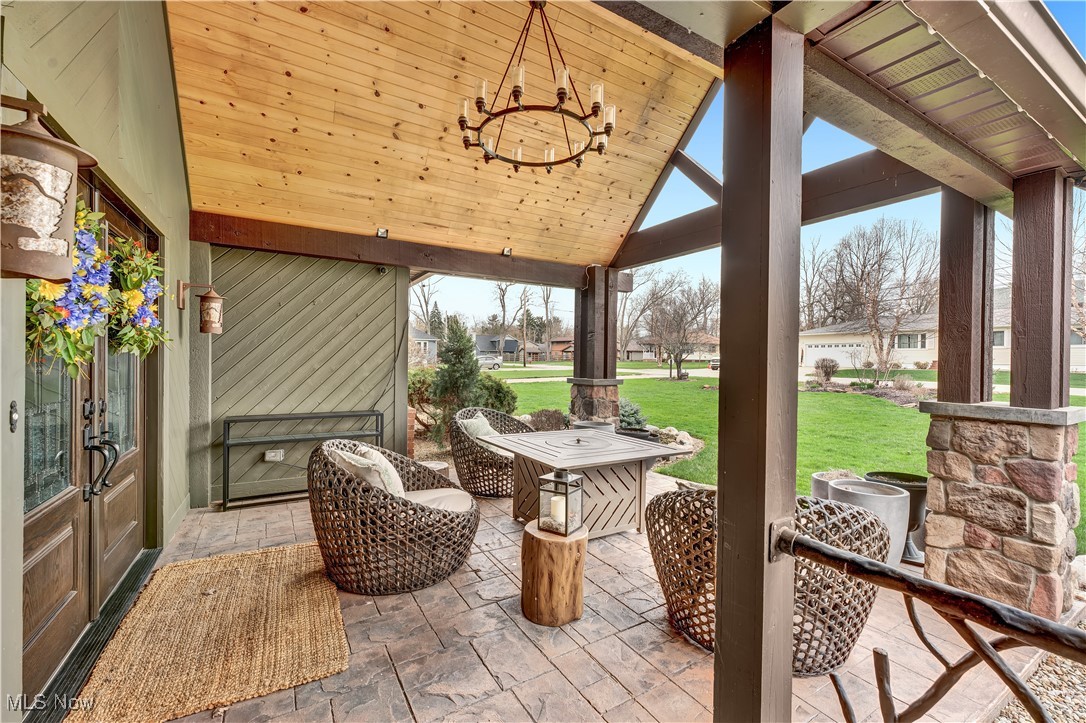 537 Lee Lore Drive, Chippewa Lake, Ohio image 3