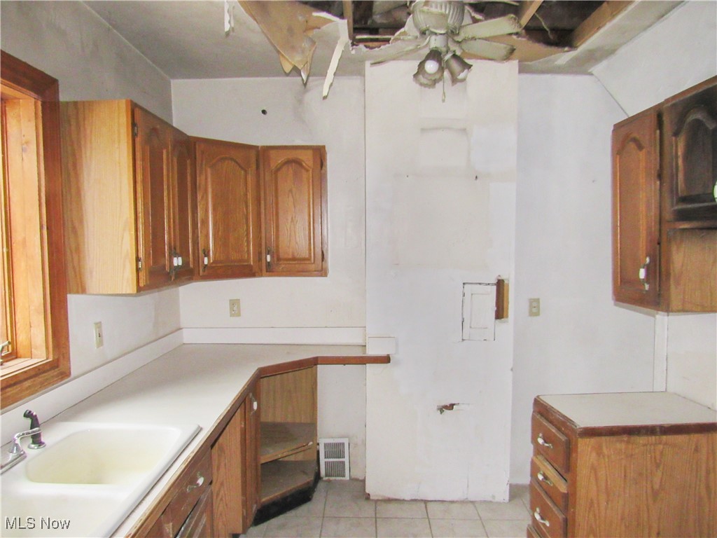 14450 Superior Road, Cleveland Heights, Ohio image 11