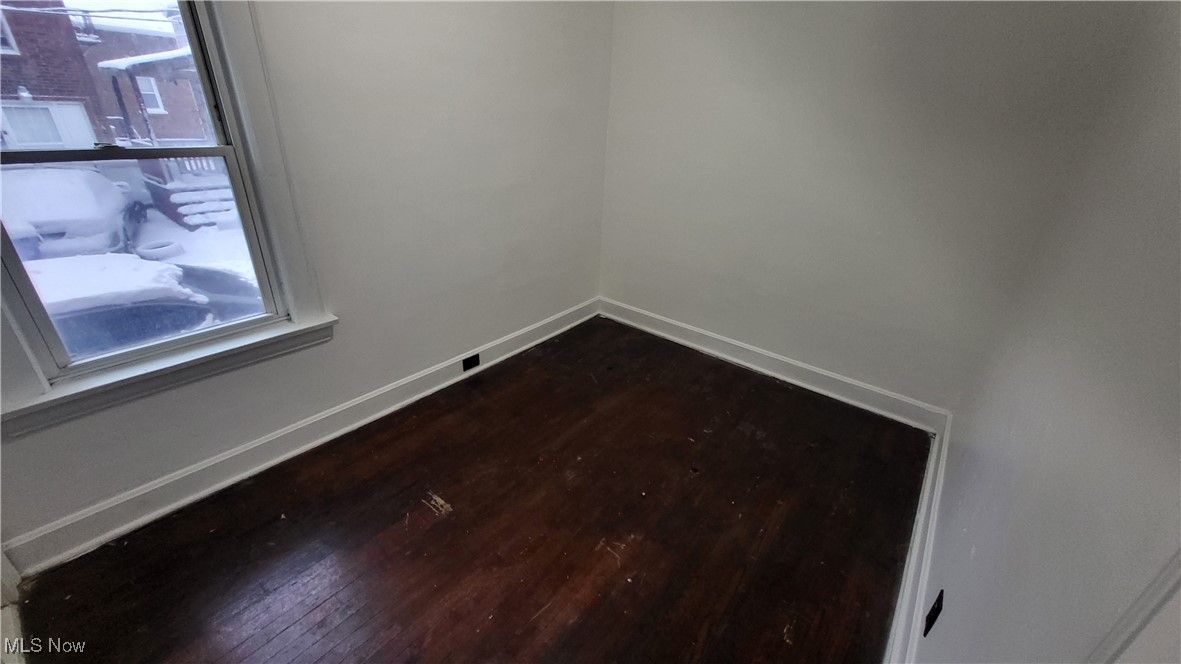 Cleveland, Ohio 44110, United States, 4 Bedrooms Bedrooms, ,1 BathroomBathrooms,Residential,Active,80817