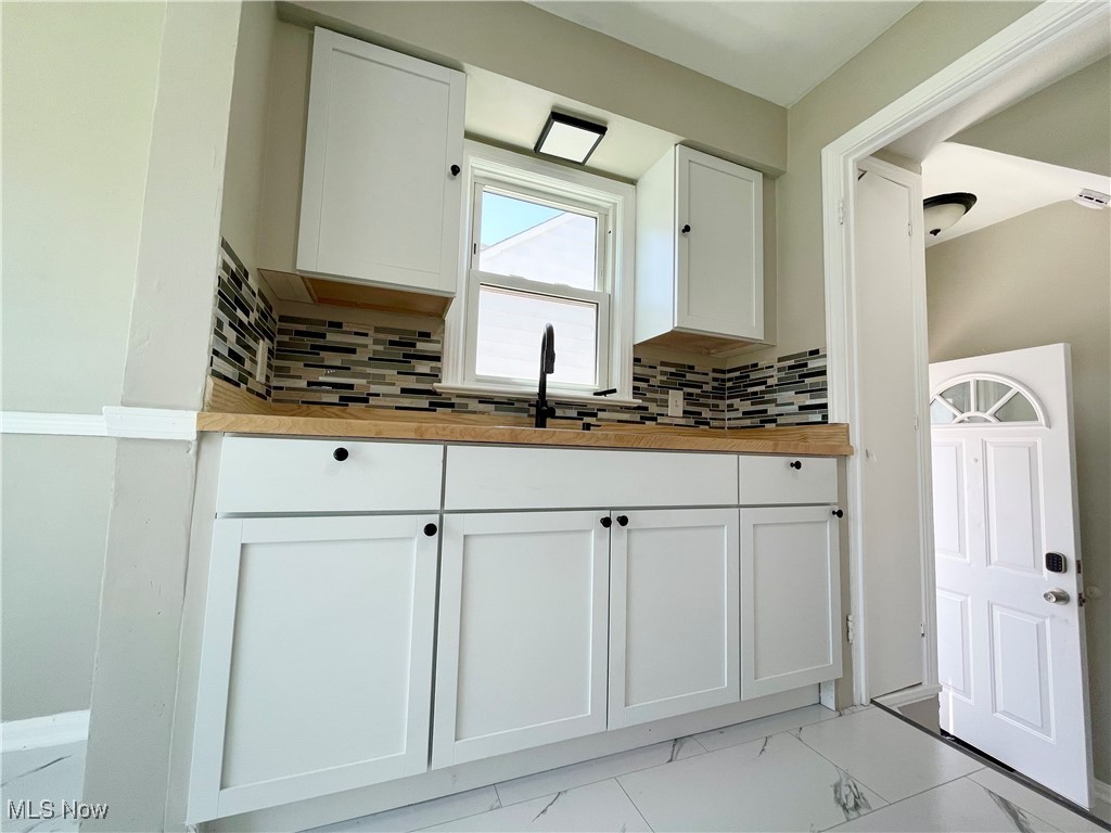 18311 Highland Drive, Maple Heights, Ohio image 10