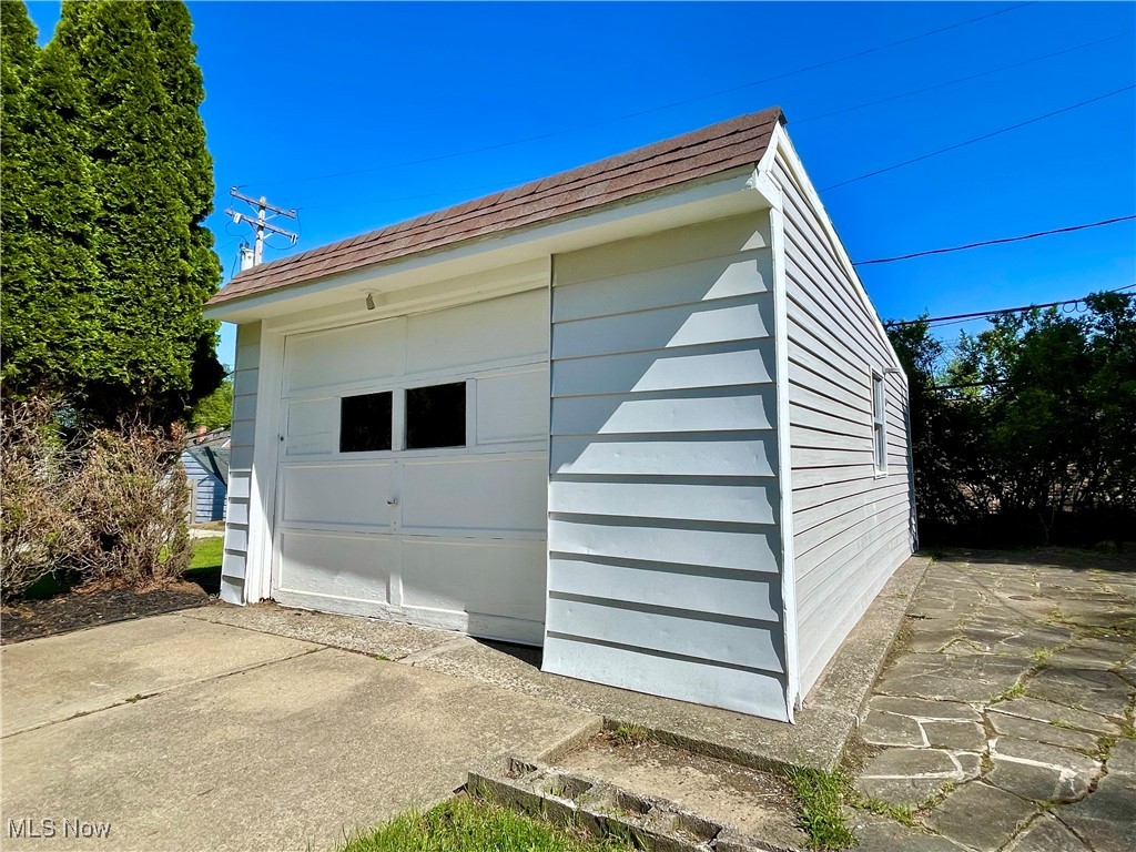 18311 Highland Drive, Maple Heights, Ohio image 6