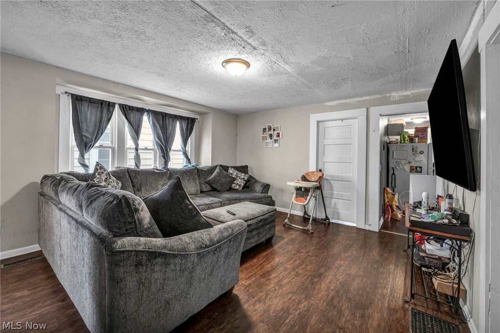 Photo of 228 Gates, Elyria, OH 44035 (MLS # 5224523)