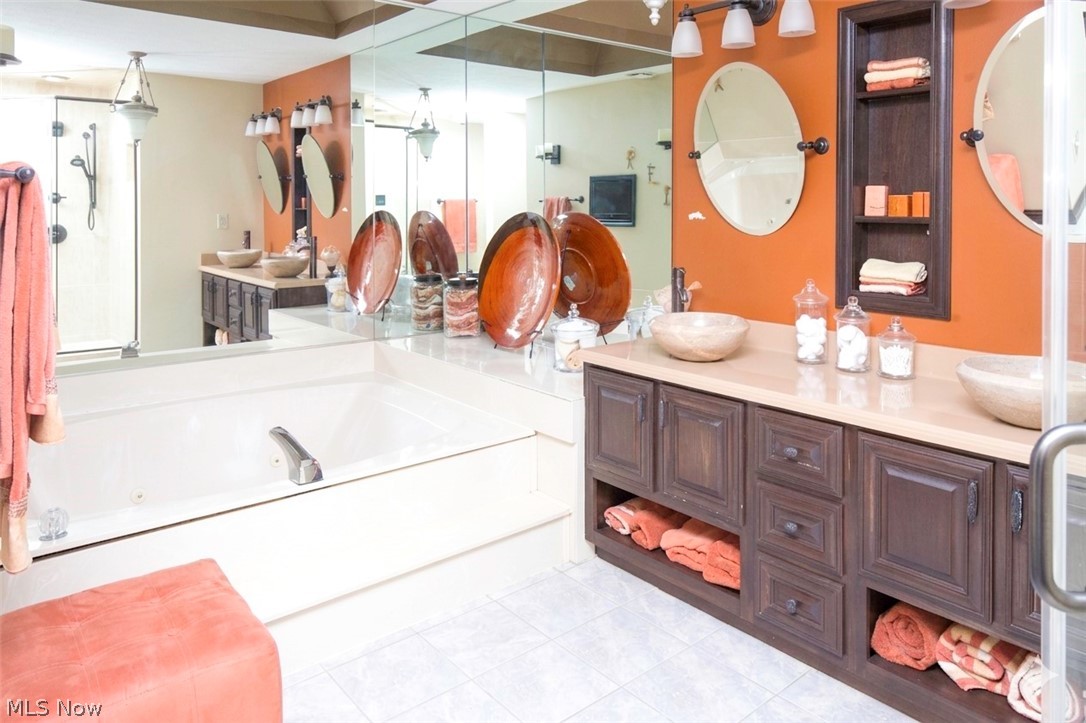 Silver Valley Condo - Residential