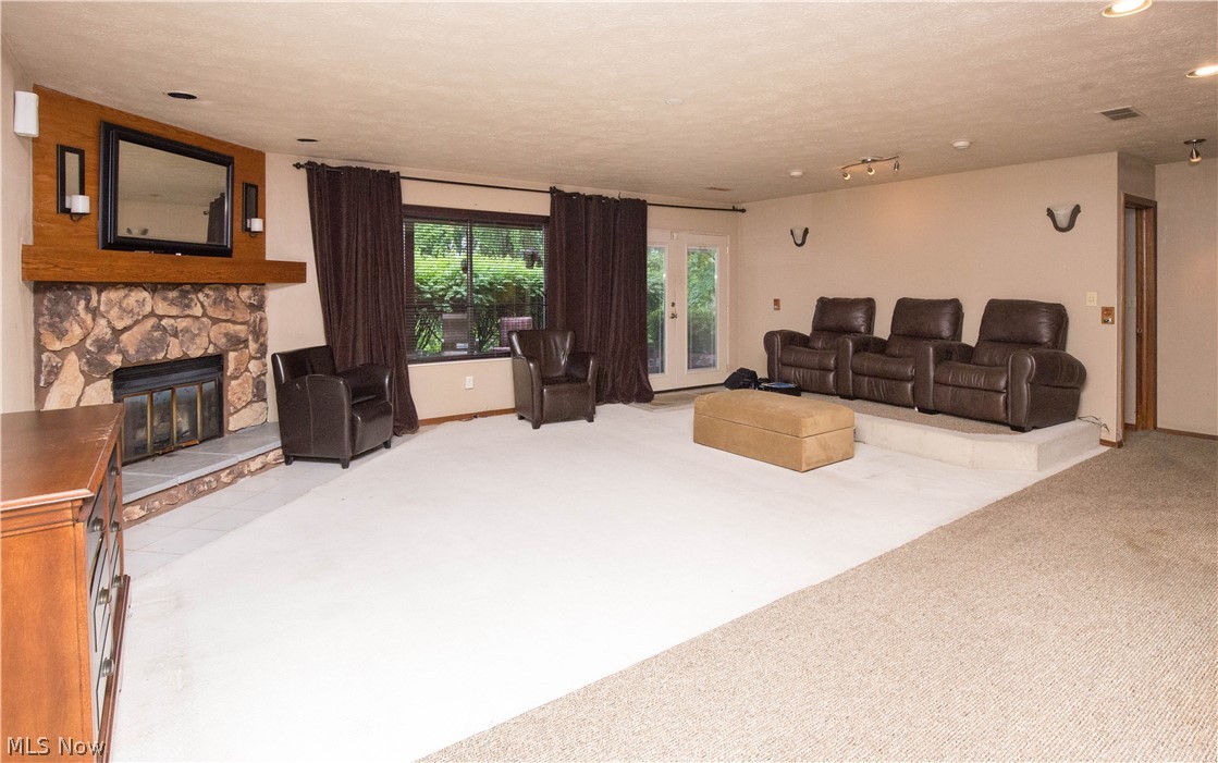 Silver Valley Condo - Residential