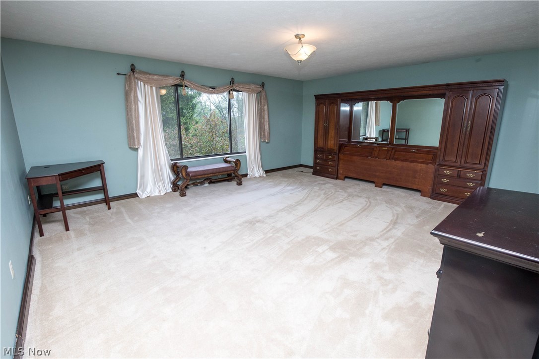Silver Valley Condo - Residential