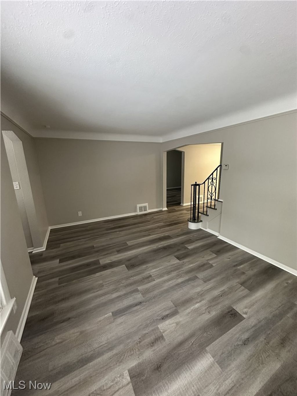 Photo of 14317 Granger Road, Maple Heights, OH 44137 (MLS # 5185269)