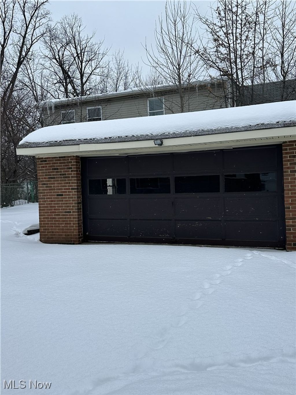 Photo of 14317 Granger Road, Maple Heights, OH 44137 (MLS # 5185269)
