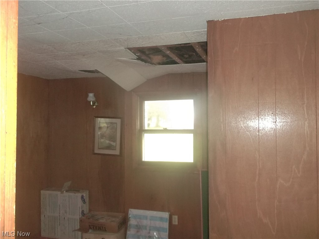 Town/Wolf - Residential