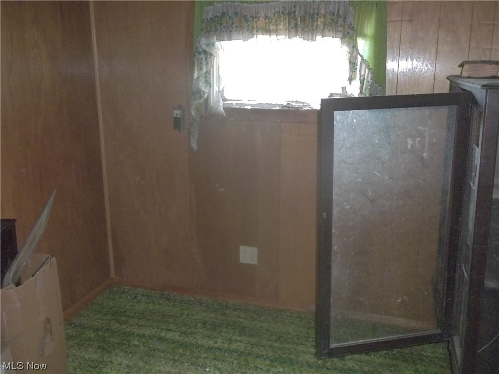 Town/Wolf - Residential