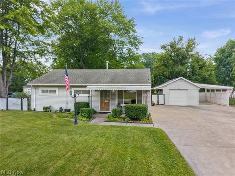 Homes For Sale - 1973 Pinewood Drive<br/> Brunswick, OH 44212