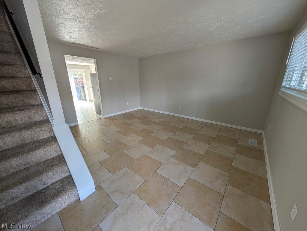 2581 Shakespeare Lane