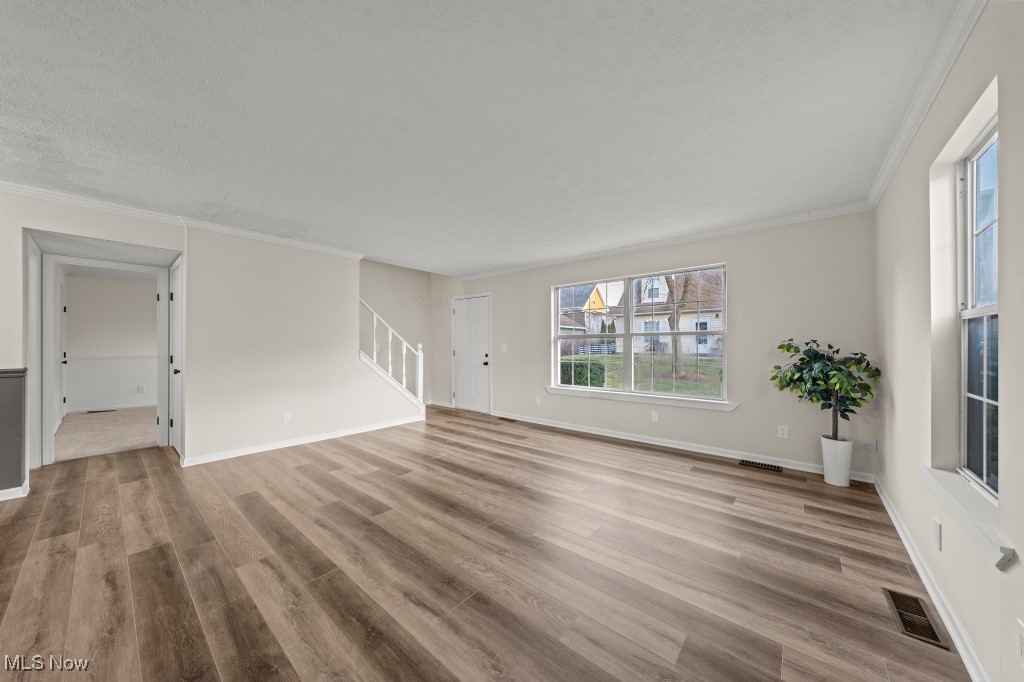 1273 W 70th Street, Cleveland, Ohio image 4