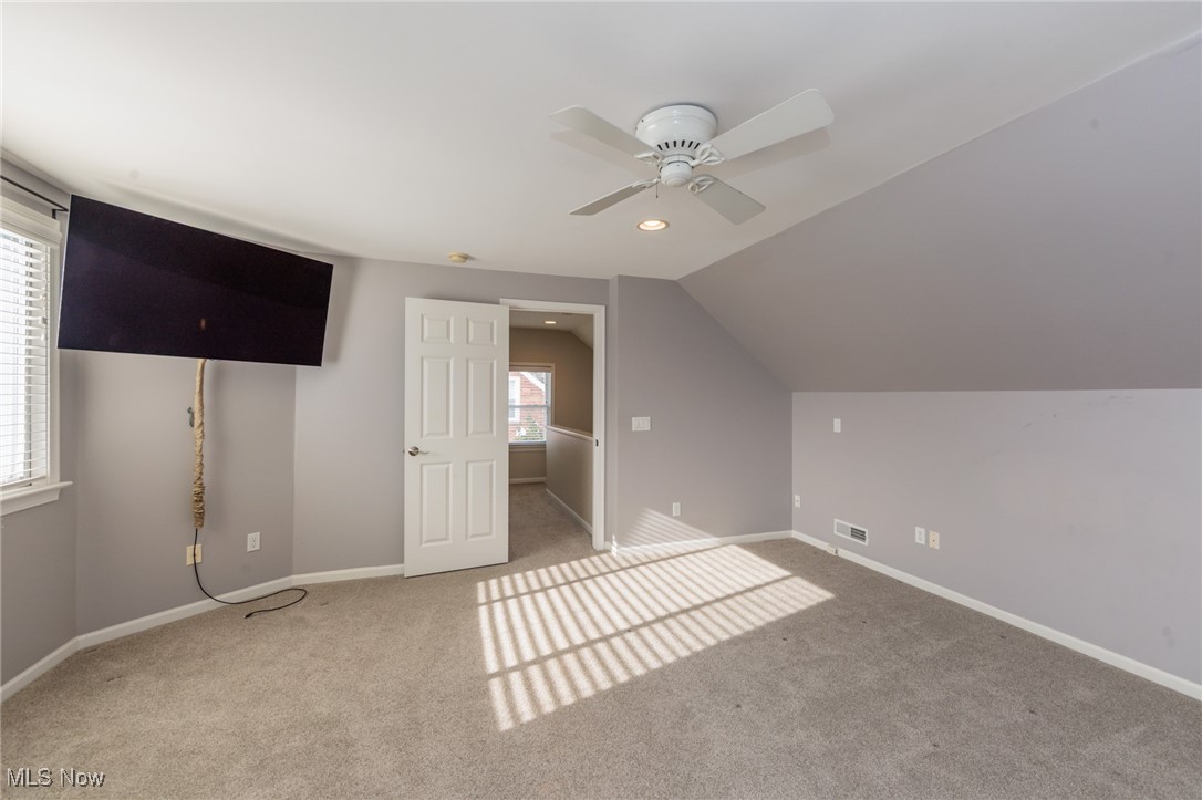 Ranch Realty Companys - Residential