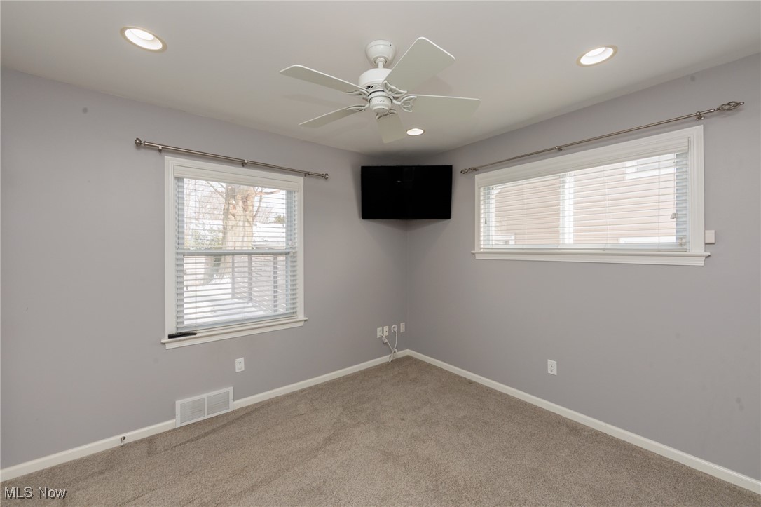 Ranch Realty Companys - Residential