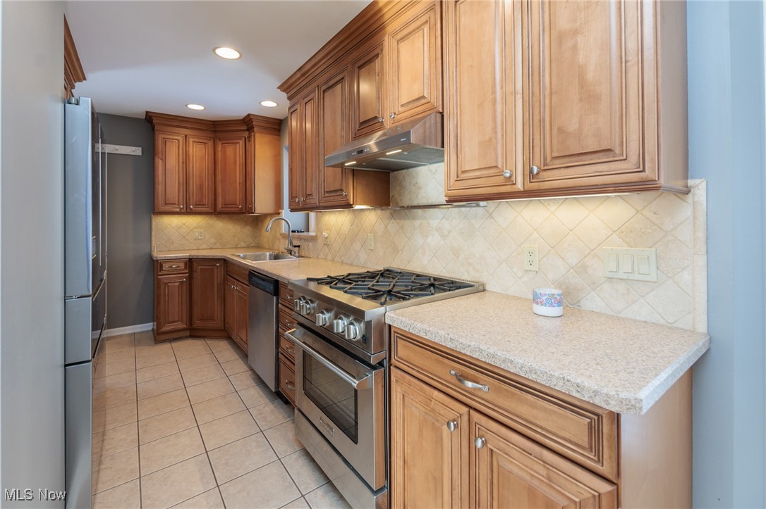 Ranch Realty Companys - Residential