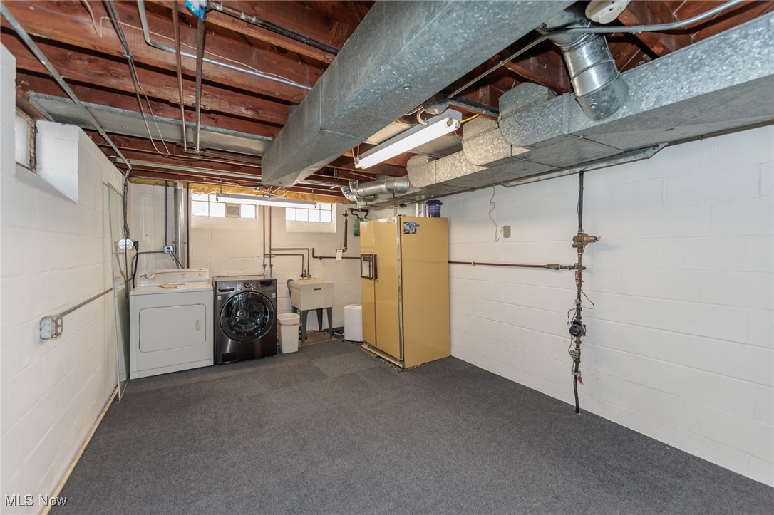 Ranch Realty Companys - Residential