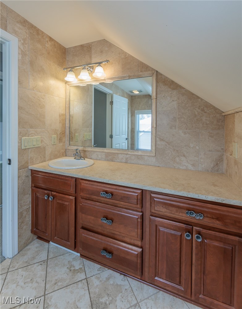 Ranch Realty Companys - Residential