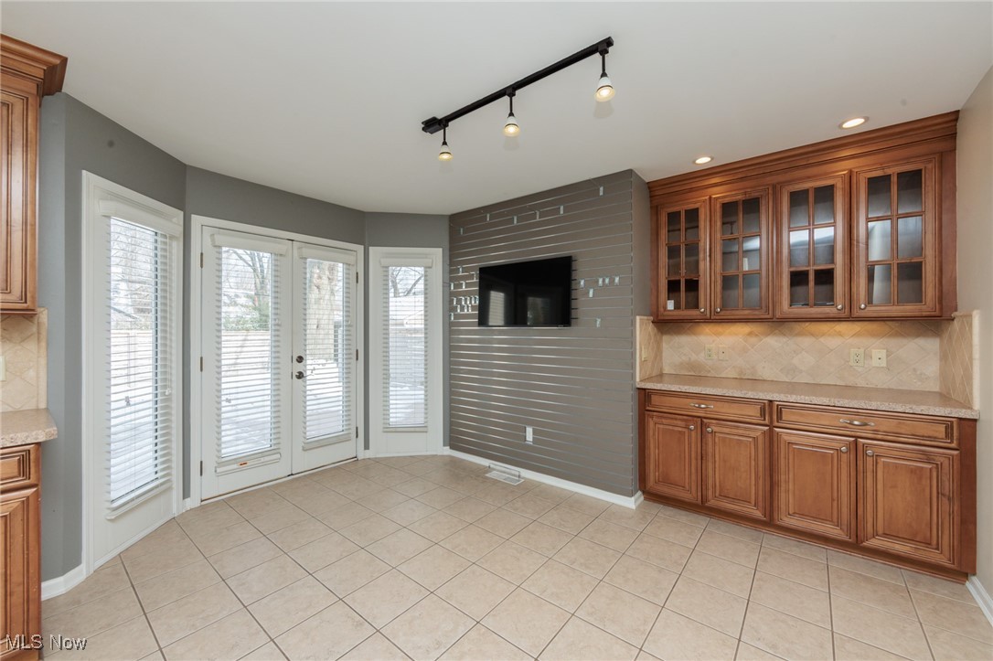 Ranch Realty Companys - Residential