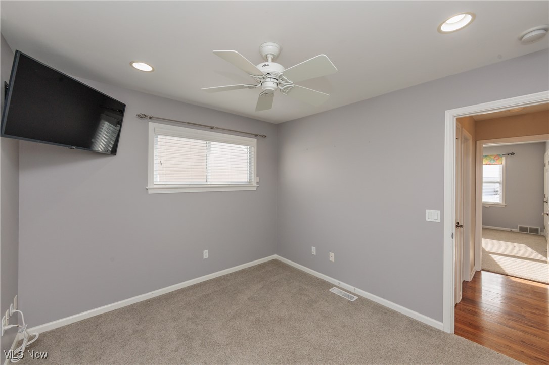 Ranch Realty Companys - Residential