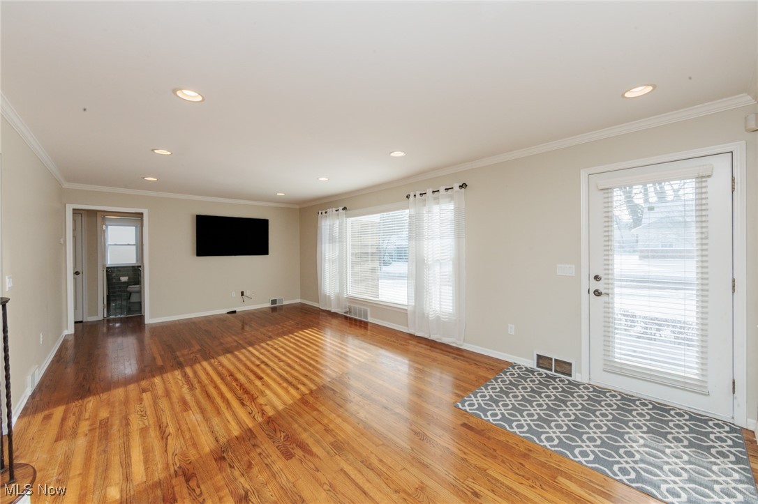 Ranch Realty Companys - Residential