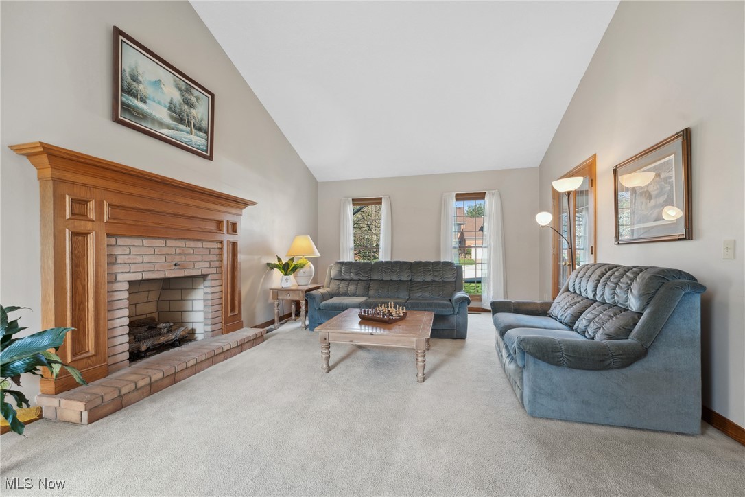 9361 Pheasant Valley Avenue, North Canton, Ohio image 13